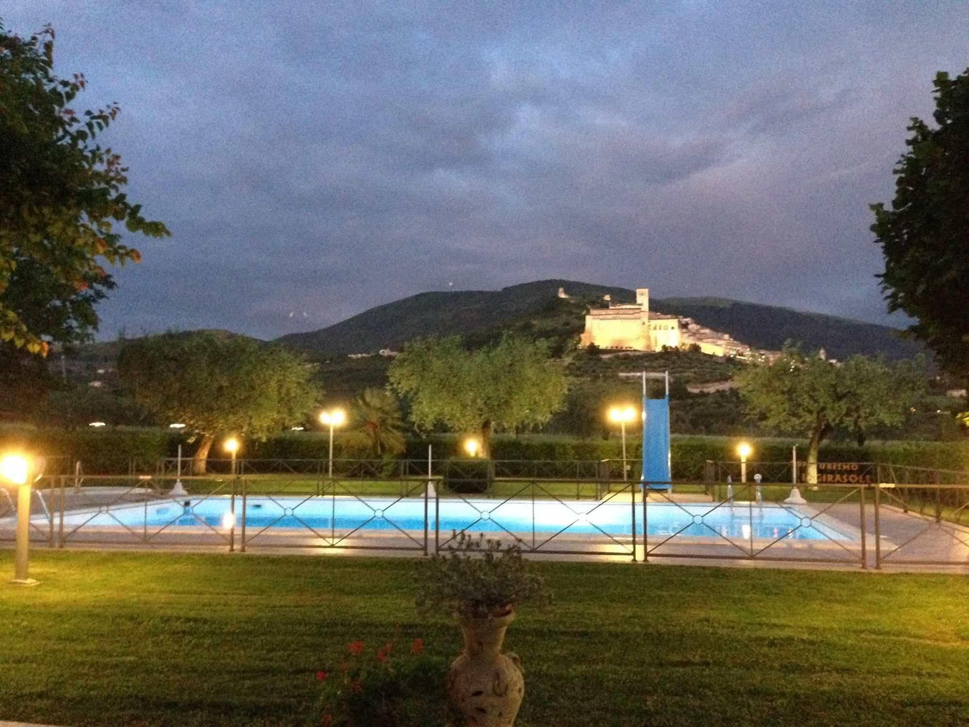 Agriturismo Il Girasole أسيسي المظهر الخارجي الصورة