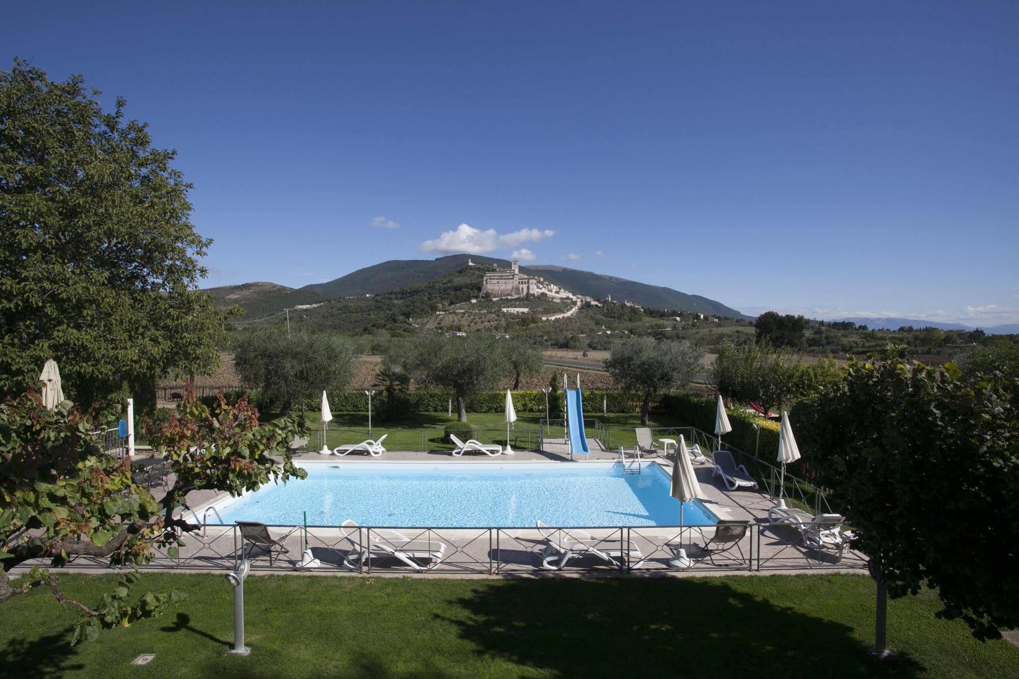 Agriturismo Il Girasole أسيسي المظهر الخارجي الصورة